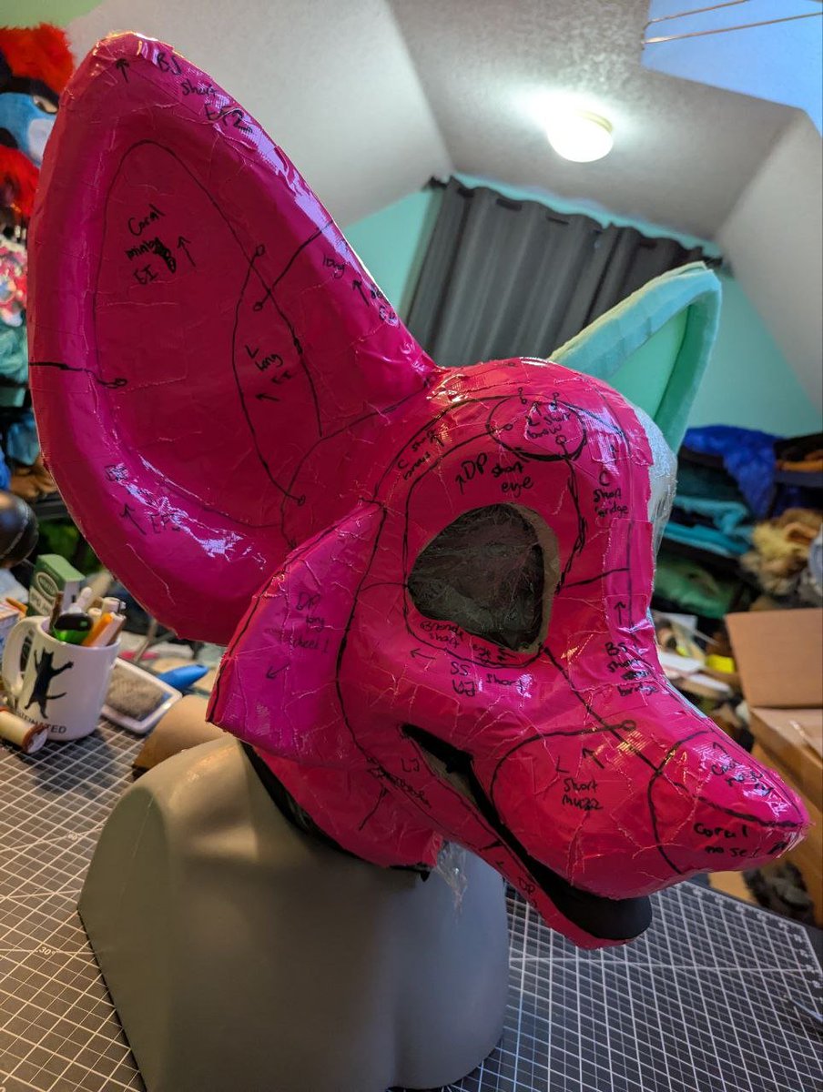 Getting our next creature patterned! Can you guess what species they are? 👀