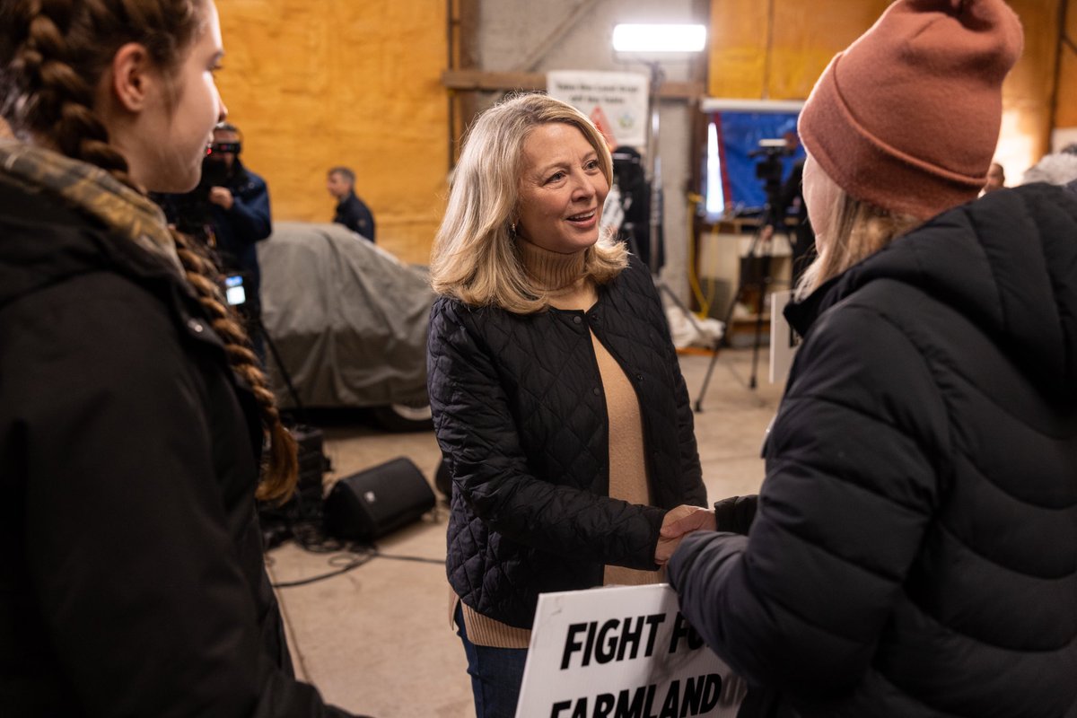 MaritStiles's tweet photo. Wilmot, it’s great to be back.  Last spring, I was here with @CFifeKW to hear from farmers who were left blindsided by the Ford government after being forced to sell their land.  Our conversation left me with this: Farmers and the communities that support them are ready for change. 
I will be a Premier for everyone. New Democrats will be a government that's on your side, and it starts right here with respecting the people who grow our food. 
 #ONyourside #onpoli