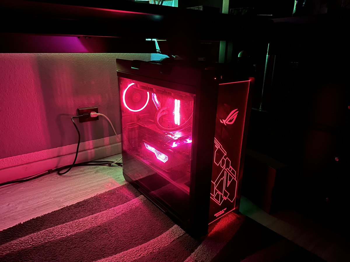 Dark_Tiger1908's tweet photo. Hi @asusrogde würde gern mit der Karte ein großes Leistungsupgrade von einer Asus Strix RTX 2080 Ti zur cool designten Asus Astral RTX 5080 machen. 
Upgrades Leute Upgrades!
#ASUSRTX50Upgrade https://t.co/42feKlYXgw
