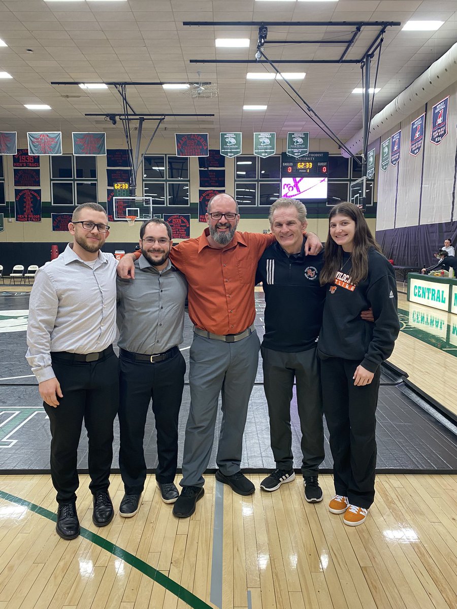 BakerWomensWR's tweet photo. 7pm start time and our girls are ready to go💪
Shout out to our amazing coaches!!
#BakerTough #one🟧⬛️ https://t.co/S6Wg5aWEa9