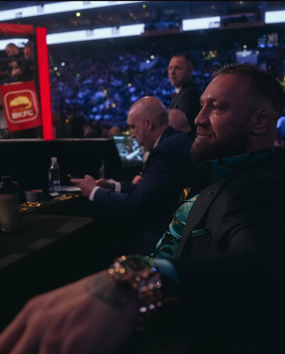 Conor McGregor tweet media