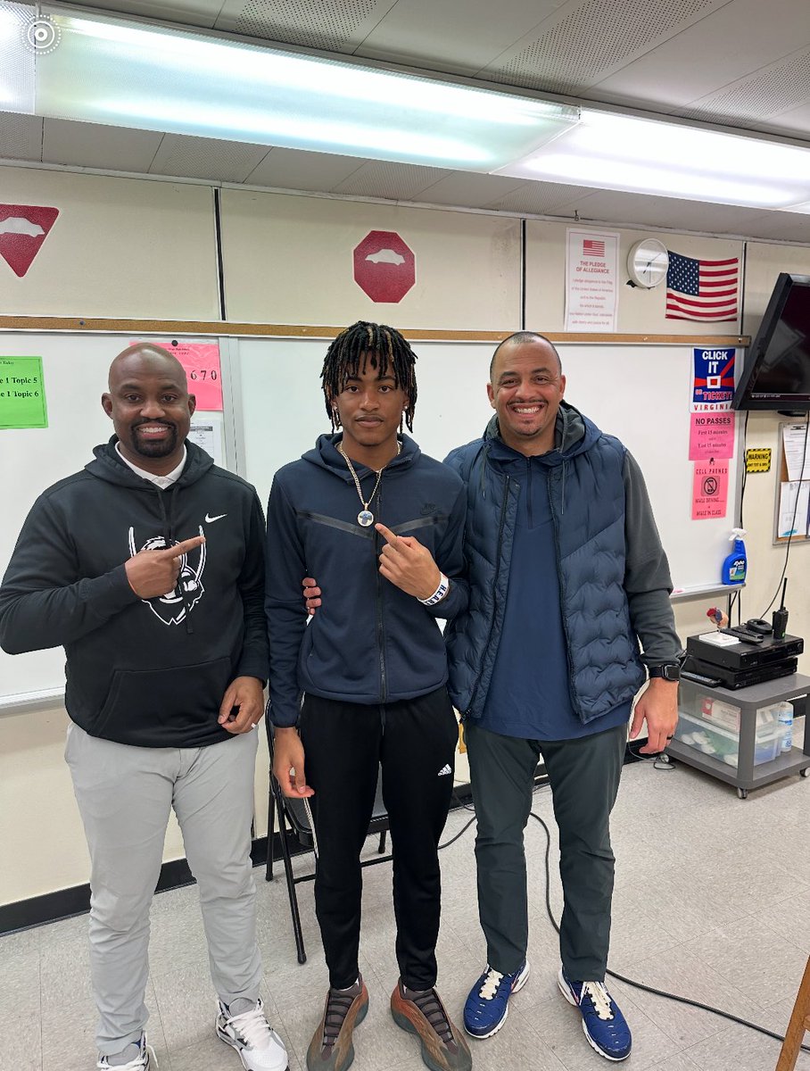 Thanks for the visit today <a href="/UVAFootball/">Virginia Football</a> <a href="/Coach_TElliott/">Tony Elliott</a> <a href="/CoachCCox/">Curome Cox</a> #GoHoos