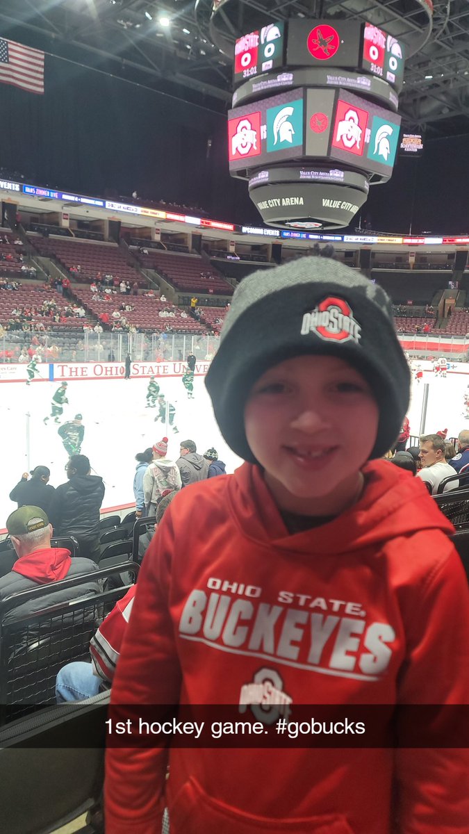 coachhendu's tweet photo. #ohiostatehockey #1stgame https://t.co/ZUQKSIndbu