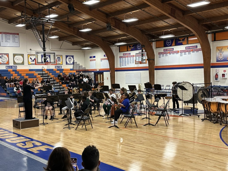 MrsSyron's tweet photo. The bands sounded amazing tonight! Way to go! #OneCampus https://t.co/HdIqdfkxCX