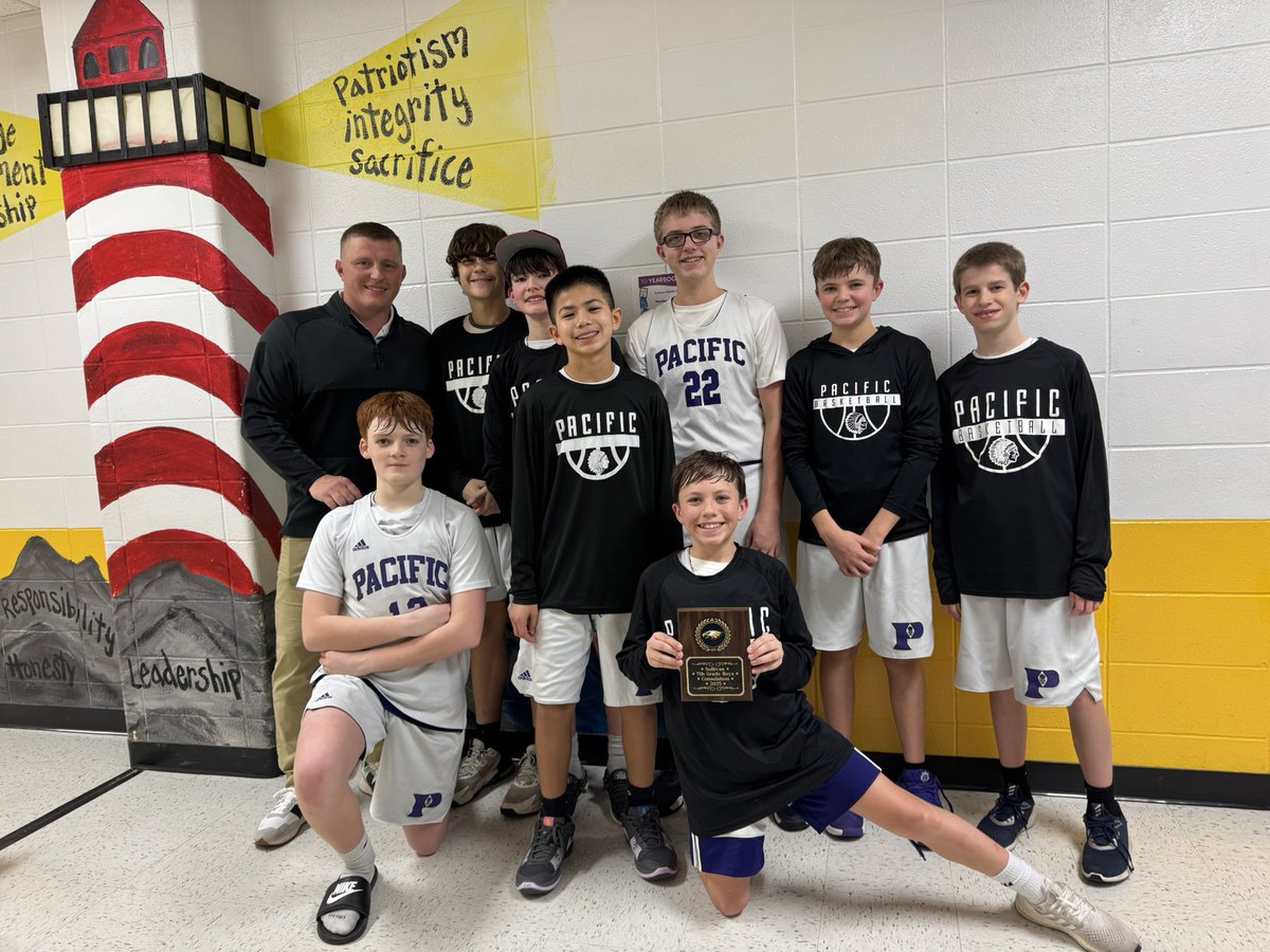 RiverbendBBB's tweet photo. 7th Grade Boys get the Win over Sullivan 44-36 to take Consolation. The boys battled hard and through some adversity to make it happen. Great Team Win and great way to end the season. Offseason is where the hard-work and the journey to get better happens. #Family #RollTribe https://t.co/p5BJ26P8gN