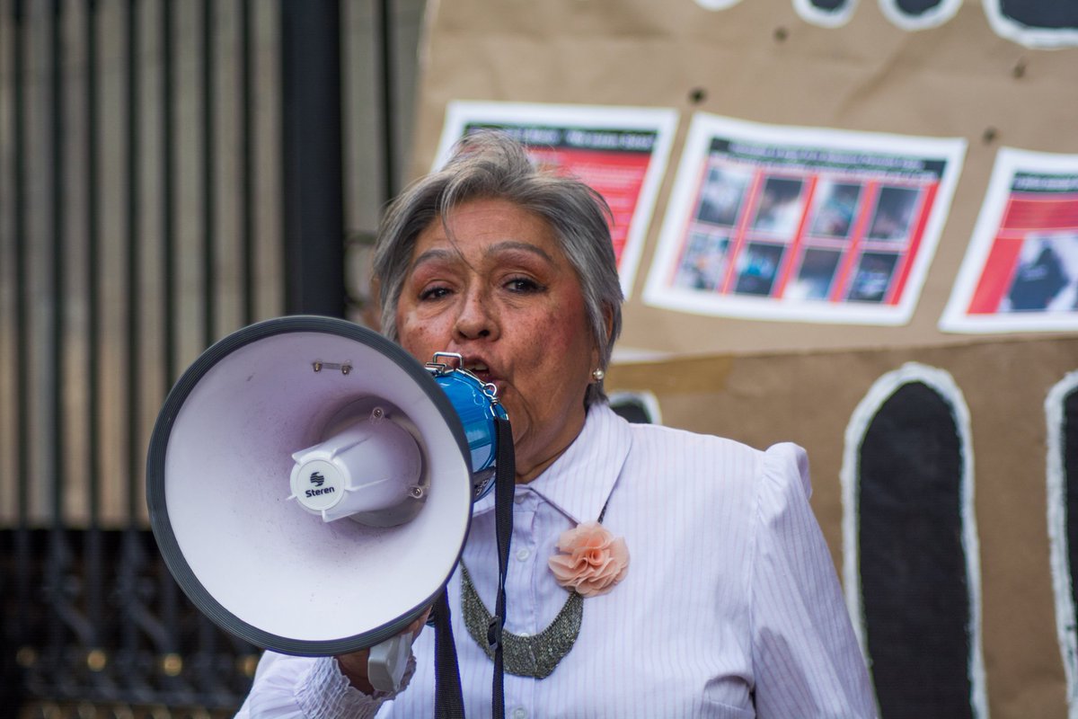 RedTDT's tweet photo. #CDMX: Colectivos, organizaciones y personas defensoras de derechos humanos protestaron frente a la @SEGOB_mx para exigir la #LibertadparaMarioGómez, defensor tsotsil recluido en Chiapas.

Se espera establecer una ruta de trabajo que garantice la vida y la libertad del defensor. https://t.co/9HrFdoTbpr