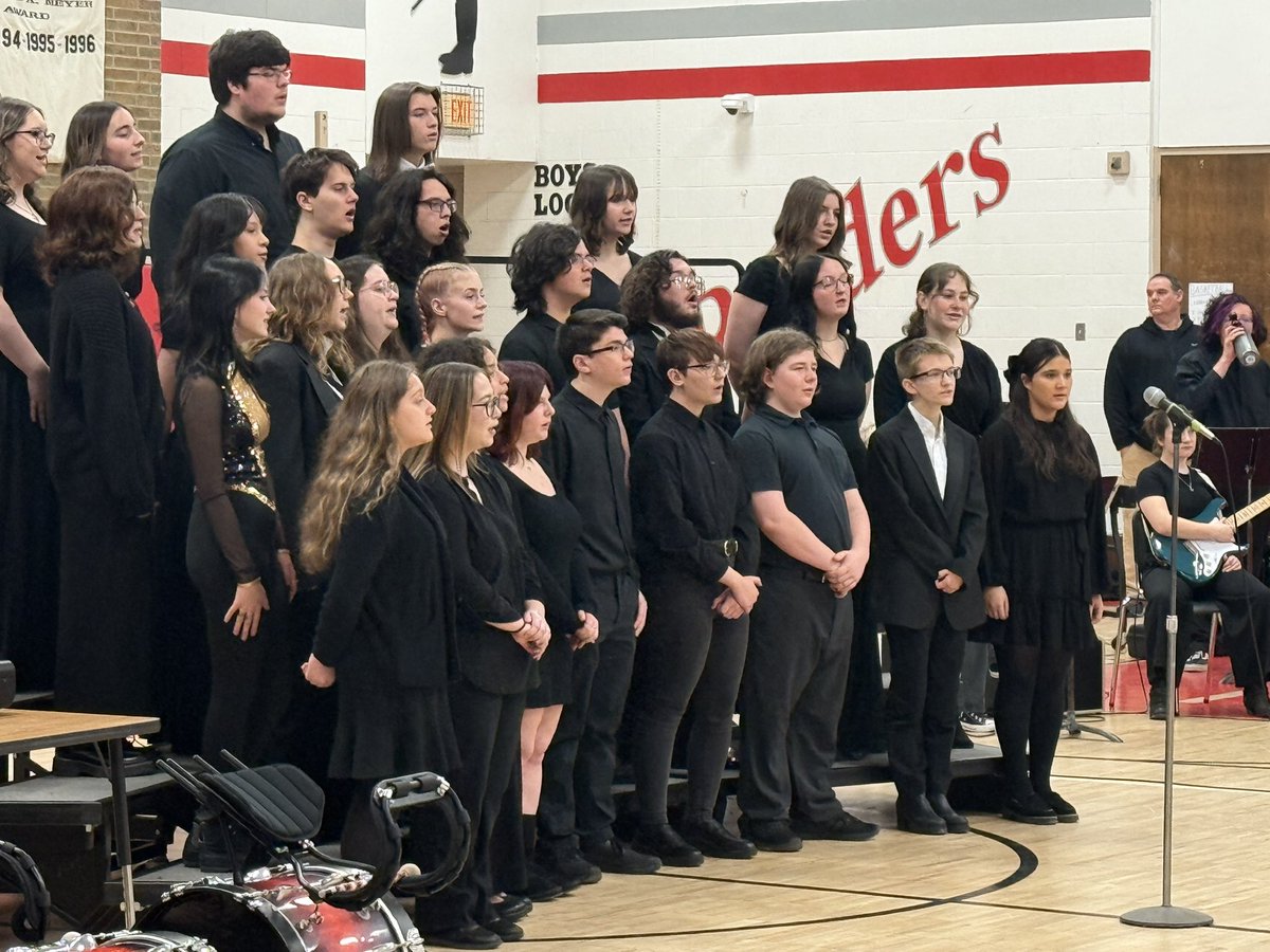 Great to have both Normandy and Valley Forge music programs come to Shiloh and perform for our students. They were in awe of the high schoolers abilities!