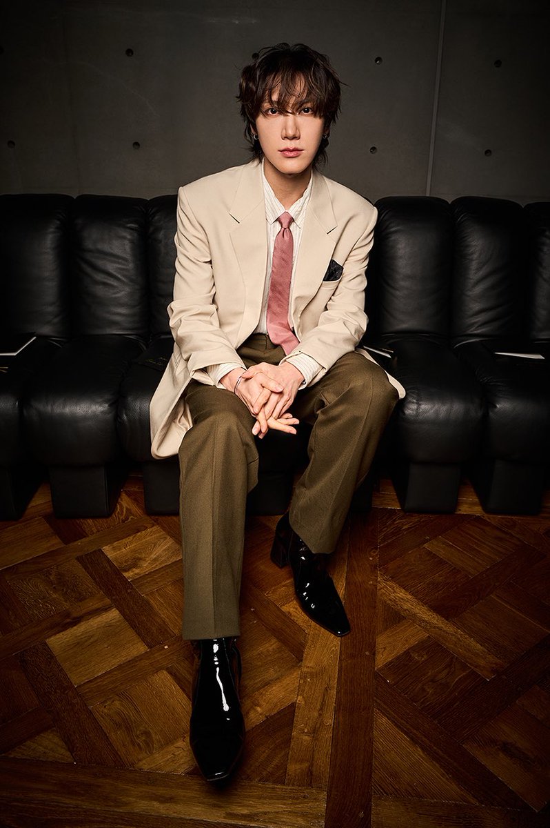 NCTsmtown's tweet image. ‘생 로랑 앰버서더’ NCT 텐, 파리 패션위크 빛낸 독보적 존재감
세련된 클래식 슈트 룩 완벽 소화! 현지 취재진+글로벌 팬 시선집중

m.entertain.naver.com/article/421/00… 

#TEN #李永钦 #텐  
#YSL #SaintLaurent 
#TENxSaintLaurent #SaintLaurentxTEN 
#NCT #WayV #威神V