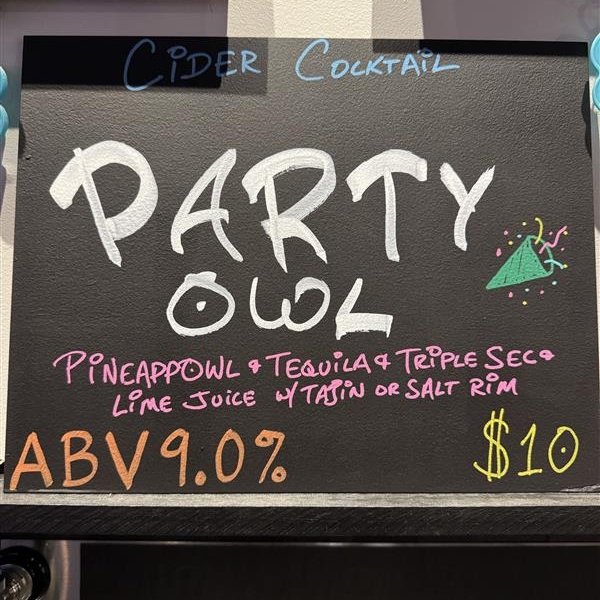 slightlyfurry's tweet photo. Celebrate the end of Dry January with our Party OWL Draft Cocktail! PineappOWL, tequila and triple sec with a tajin rim. Great for staycations! Get it while it lasts.
#SlightlyFurry #SouthendPublicHouse #draftcocktail #cider #mead #Seattle https://t.co/EKip0IECCi