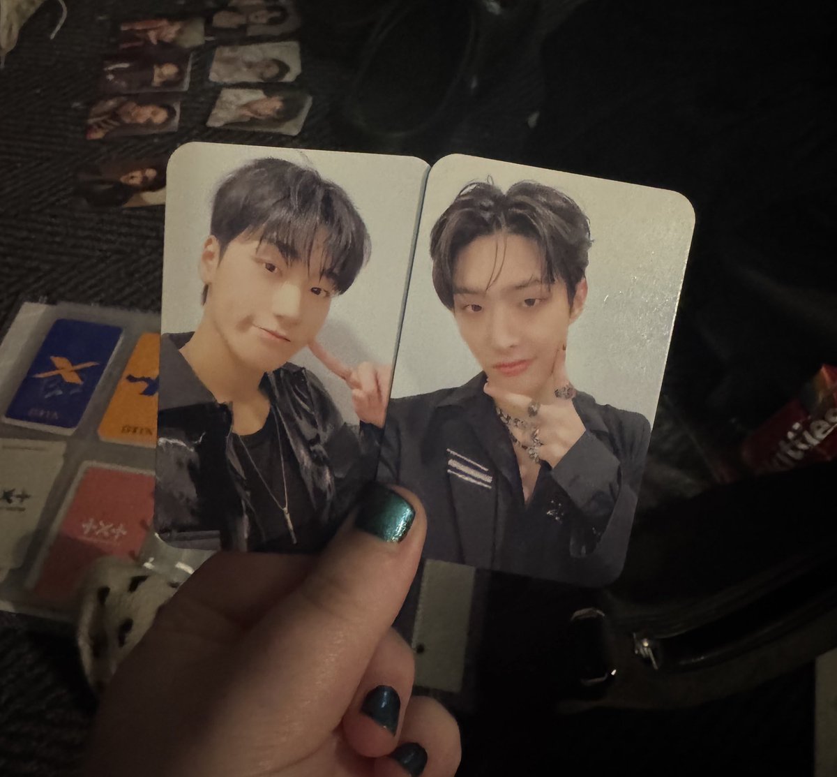 BUCKYLOKl's tweet photo. atiny zone pulls๐ญ๐ญ BEL MANIFESTED IT FOR ME !! EEK! #ATEEZinManchester #AtinyZone https://t.co/NGK72Sgeiu