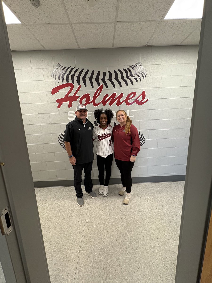 Thank you <a href="/coachmatthudson/">Coach Matt Hudson</a> and <a href="/katiemitchel1/">Katie Jo</a> for inviting me to visit your beautiful campus, I enjoyed myself.  <a href="/BriannaDollar/">Brianna Dollar</a>