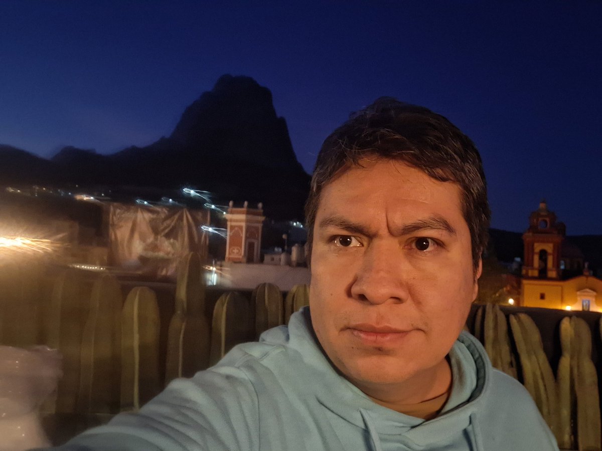 JulzMedina's tweet photo. Padres + sobrino = buenos días de descanso. https://t.co/O9zswhyGhd