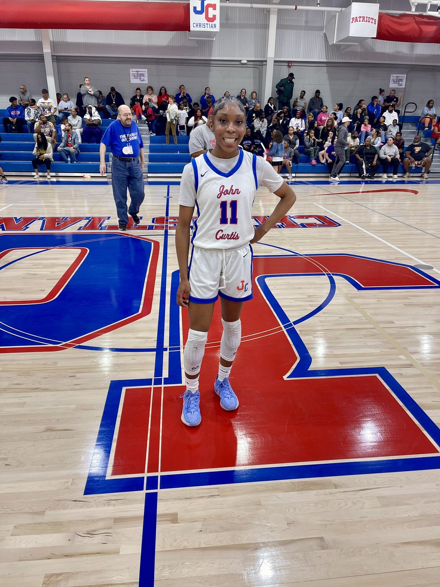 LBR_Basketball's tweet photo. ⛹️‍♀️ Keke Nelson
🏫 John Curtis
🎓 2026

📝 The unsung hero as she makes her teammates better while defending the other teams best guard! Nelson a difference maker on both ends!

✅ Defends the best player 
✅ Facilitates the offense
✅ Elite on ball defender
#OurGirlsHoop https://t.co/HE4SBP3zVW