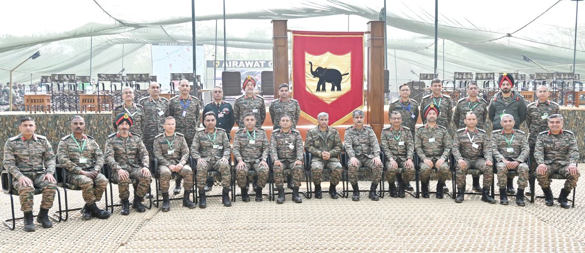 westerncomd_IA's tweet photo. #StrongAndCapable
 #ForeverReadyForOperations
#KhargaCorps

LtGen #ManojKumarKatiyar, PVSM, AVSM
#ArmyCommander #WesternCommand visited Airawat Division & reviewed the operational preparedness of the formation. He interacted with all ranks and commended them for their professionalism, high state of operational readiness & unwavering commitment to national security.

@adgpi 
@prodefencechan1