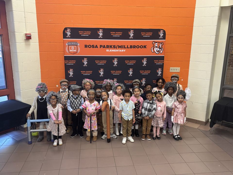 LancasterISD's tweet photo. π
π Lancaster ISD elementary campuses have been celebrating the 100th day of school in style! From creative costumes to fun learning activities, our students are 100 days smarter and shining brighter than ever! π―β¨
#100DaysSmarter #DreamBelieveRoar https://t.co/DD446WBe96