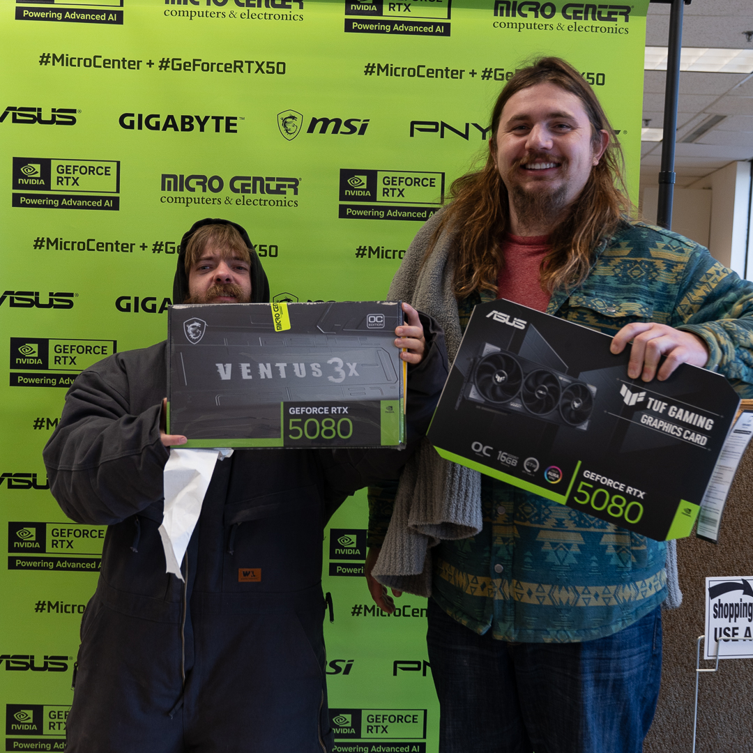 Micro Center tweet media