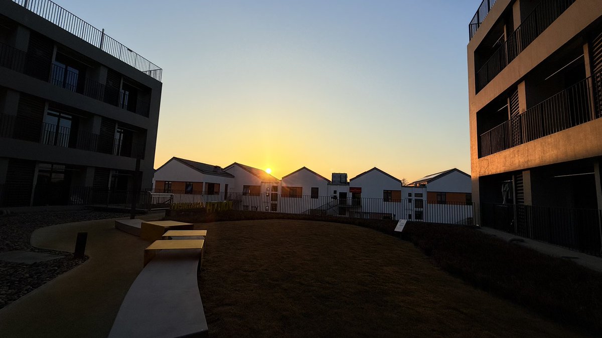 qureshichemist's tweet photo. Sunset 🌅 #Ningbo #EIAS https://t.co/AvJjOnD6ex