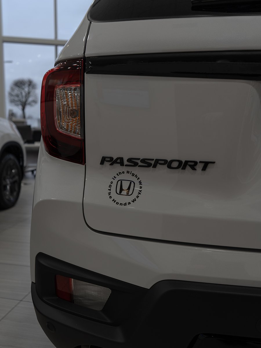 TheHondaWay's tweet photo. The 2025 #HondaPassport Black Edition isn’t just built to stand out—it demands attention.  🚙❄️ 

White exterior. Blacked-out accents. Unapologetically bold. 

🔥 Yours is ready at The Honda Way—contact us today! 📲 

#thehondaway #doittherightway #honda #abbotsford https://t.co/rEiB4Gh5bv