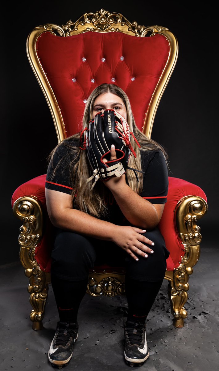 olivia_gigante's tweet image. Time to Run This Town👑🤜🏼❤️‍🔥 #1week #Aztecs