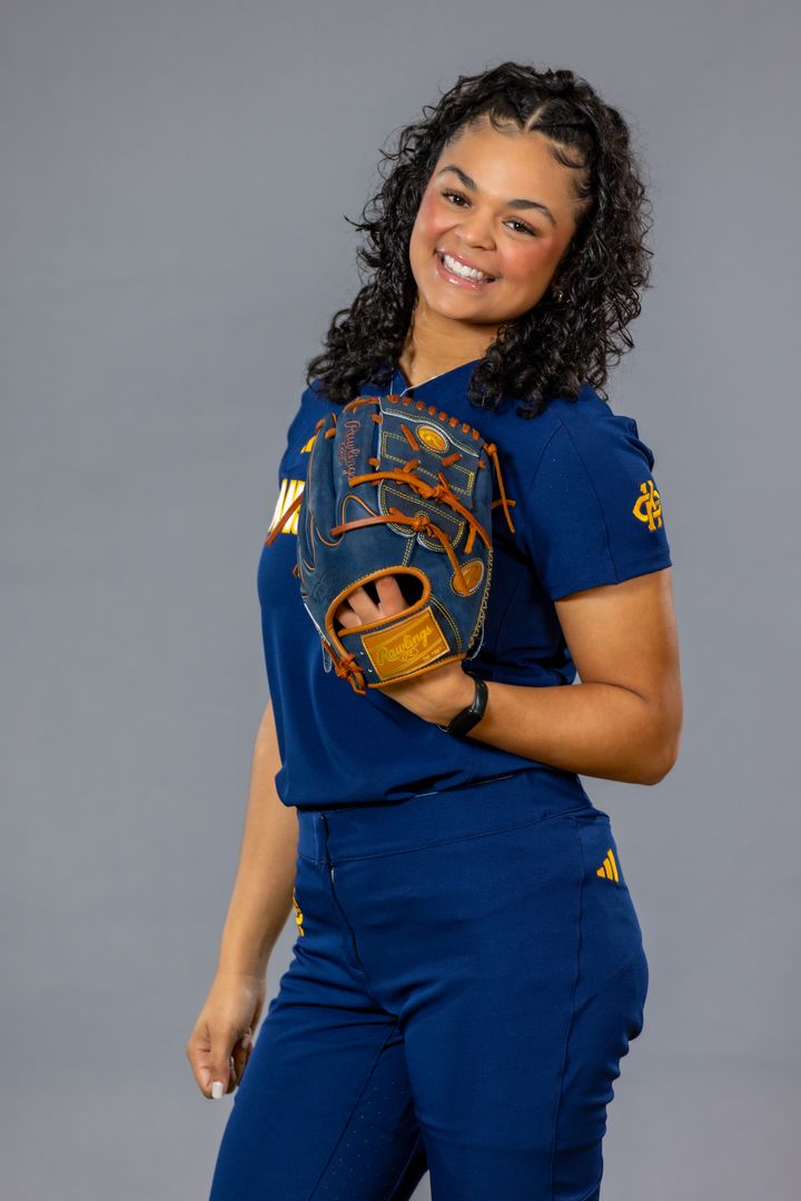 Hannah Burks tweet media