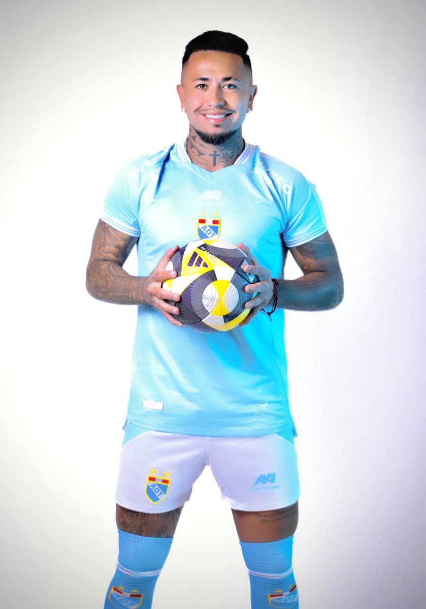 LISTO PARA LO QUE VIENE... 🦾2️⃣0️⃣2️⃣5️⃣
.
.
👉🏽🧠⚽️
De la mano de Dios con mucha ilusión y fé! 🙏🏽
#Adt #66 #focus #fé