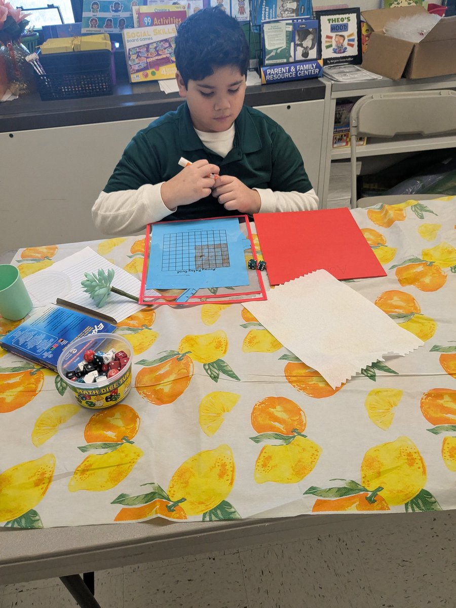 Drawing arrays,writing multiplication sentences &amp; presenting their work to each other! So proud of my hardworking students! #mathisfun #proudcounselor #loveteaching #GregoryStudentsRock <a href="/GregoryLB_PTA/">Gregory School PTA</a> <a href="/GREG_Principal/">Nik Greenwood</a>