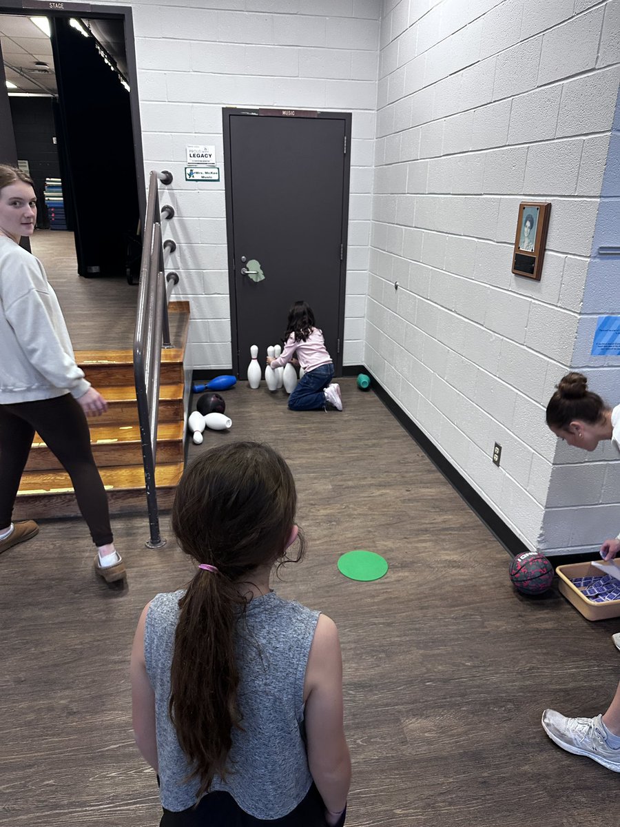 Stacy Seay (@stacyseay_gte) on Twitter photo These 5th grade students worked very hard to plan & carry out their own service project. The collected pet supplies as students & families came to school for some fun! Gaga ball, crafts, Jenga, and bowling made for a great time. <a href="/Christy_Erb/">Christy Erb</a> <a href="/HumbleISD_GTE/">Greentree Elementary</a> <a href="/gtegatorspta/">Greentree Elementary PTA | HumbleISD</a> These 5th grade students worked very hard to plan & carry out their own service project. The collected pet supplies as students & families came to school for some fun! Gaga ball, crafts, Jenga, and bowling made for a great time. <a href="/Christy_Erb/">Christy Erb</a> <a href="/HumbleISD_GTE/">Greentree Elementary</a> <a href="/gtegatorspta/">Greentree Elementary PTA | HumbleISD</a>