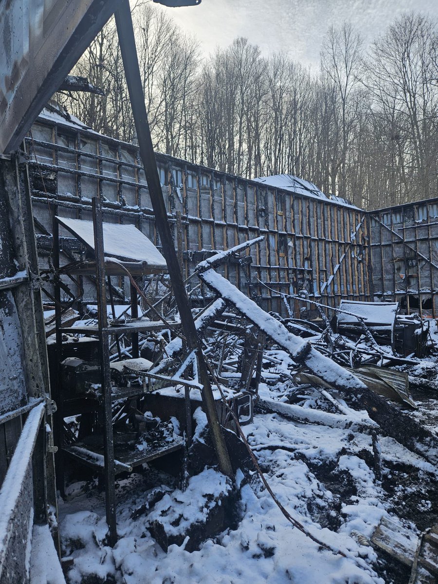 These pictures just break my heart .. my parents hard work and some of my own belongings just gone … Thankful no one was hurt but just sad some things just can’t be replaced. 😔💔