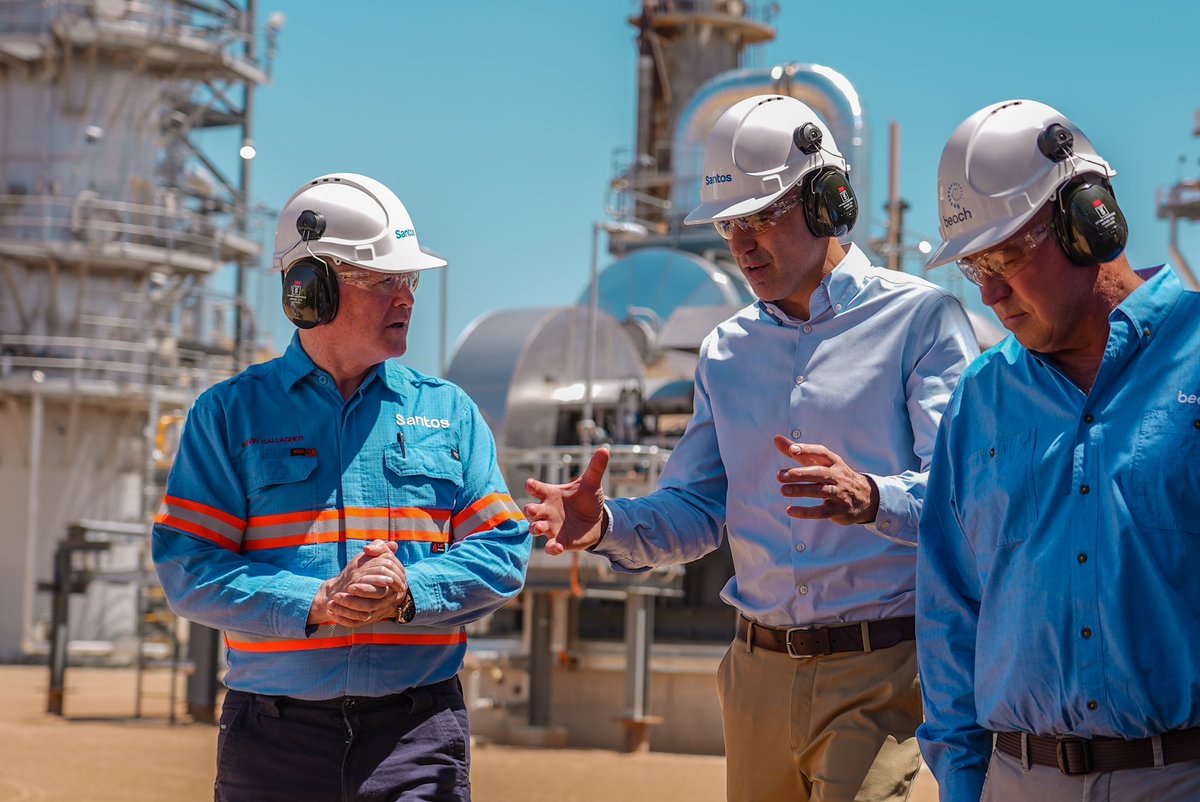 PMalinauskasMP's tweet photo. This is an historic day for our state which has a proud record in leading the world in the efforts to decarbonise. https://t.co/vqC4YNJ662