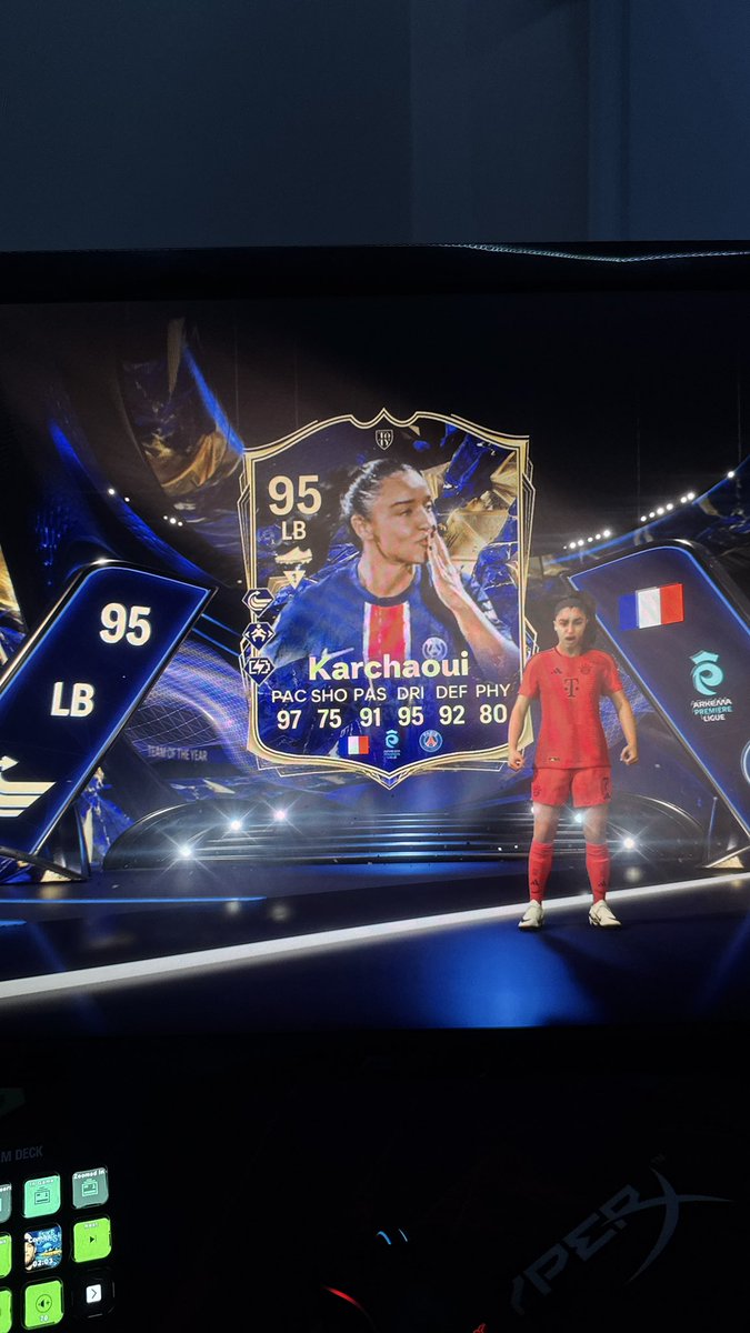 FSDcombat_'s tweet photo. AFTER 101 times, WE GOT A BLUE!!! THATS NUMBER 5!!! Got her last year, unreal LB🇫🇷🇫🇷 https://t.co/1kBR5ZvdHV
