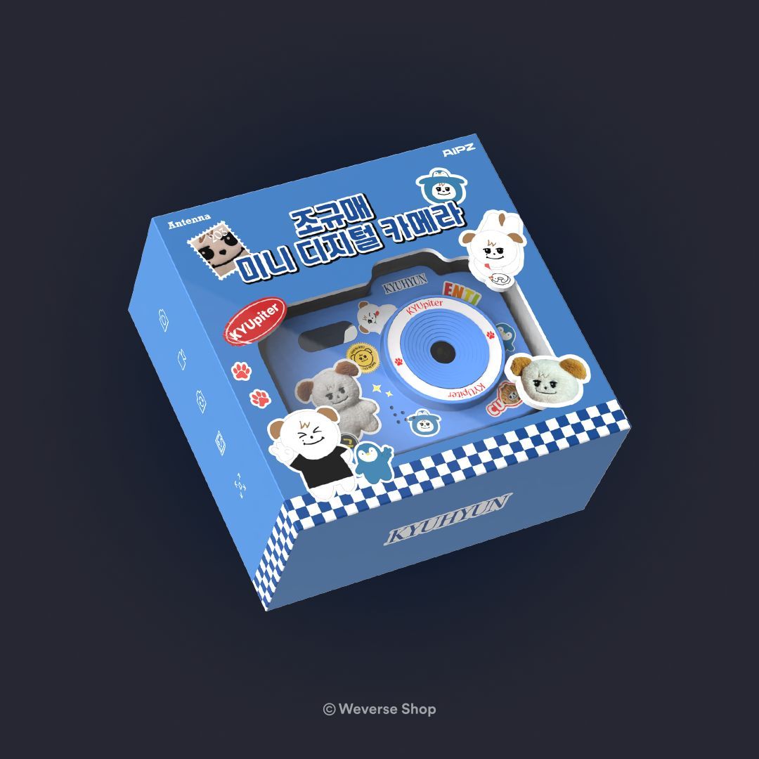 #KYUHYUN (<a href="/GaemGyu/">ChoKyuHyun</a>) CHOKYUMAE MINI DIGITAL CAMERA 판매 선공개💕

#규현 의 새로운 조규매 공식 상품이 찾아옵니다.✨
지금 #위버스샵 에서 미리 확인하세요!

🗓️ 판매 기간 : 2월 3일(월) 12 PM ~ 재고 소진 시 (KST)
🛒 #WeverseShop : go.weverse.io/qt3S/wrknbega