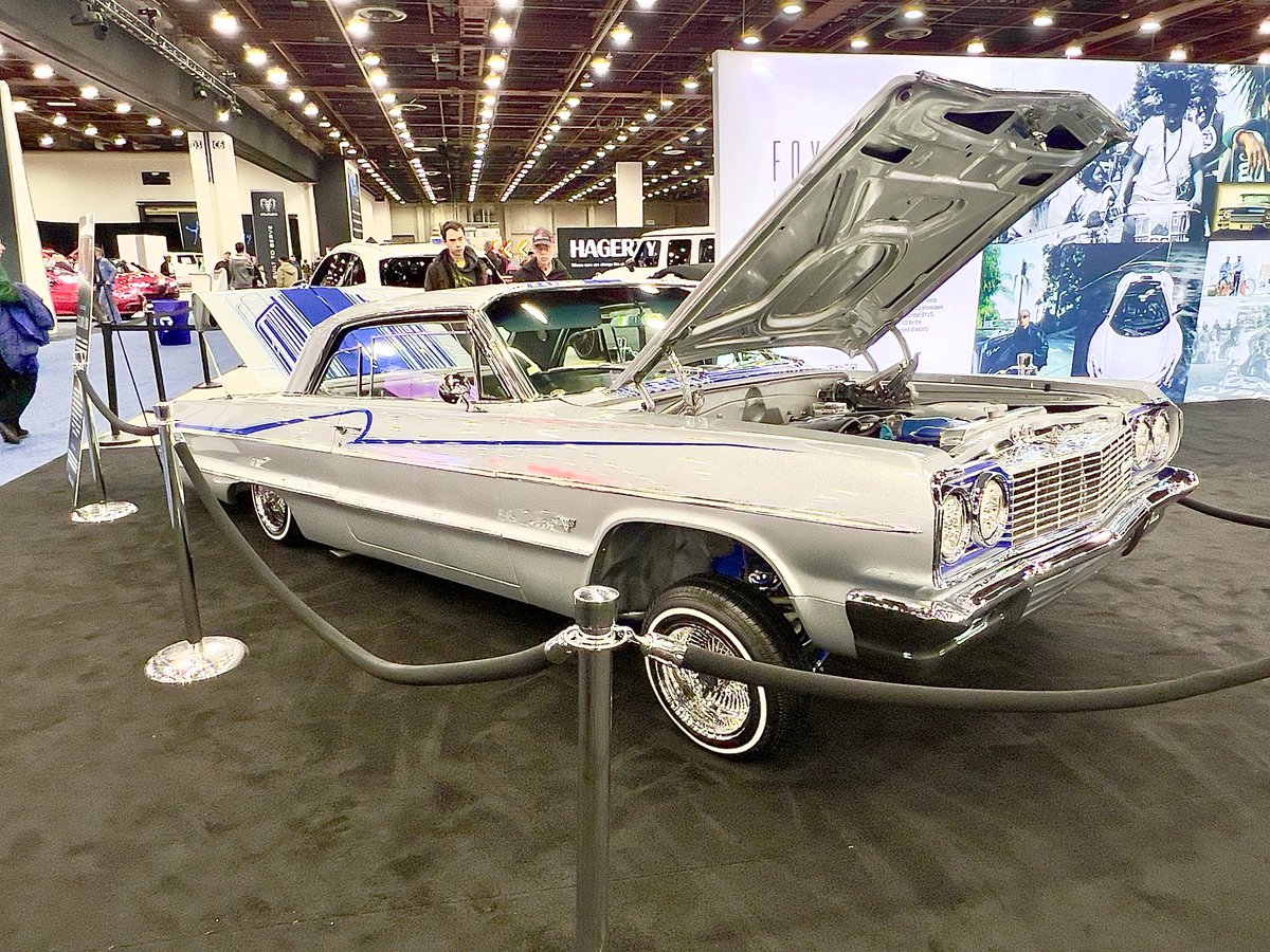 HotWheeler01's tweet photo. Jose’s ‘64 Impala (AKA The Lions Den).
#64chevyimpala
#southwestdetroit
#naias
#northamericaninternationalautoshow
#heavychevy
#madeindetroit
#detroit
#2025autoshow
#DetroitLions https://t.co/TpODjY8IsF