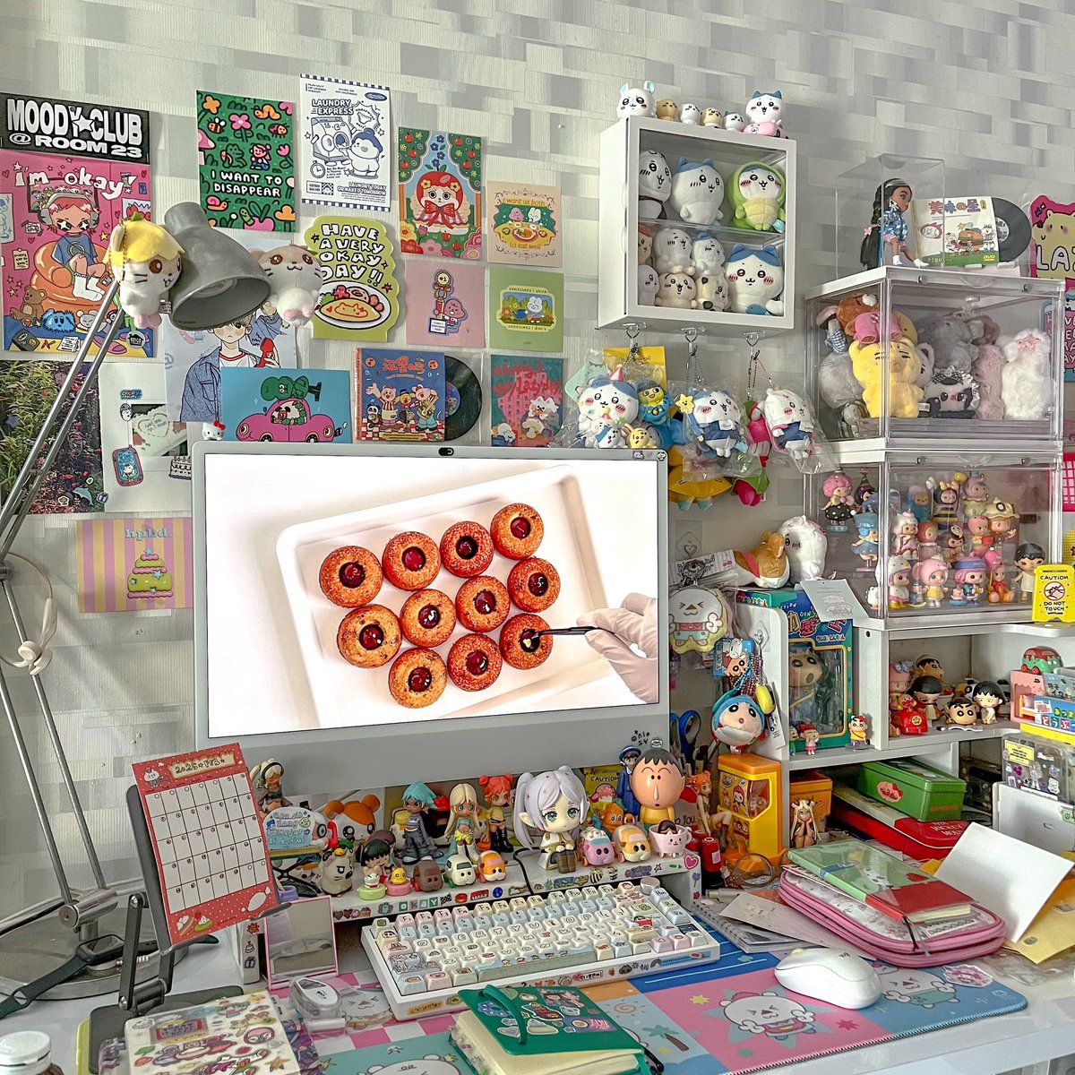 jan 2025 desk condition🍎🍏