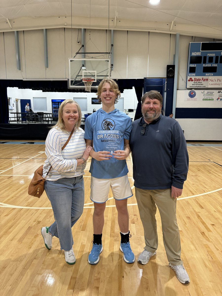 ben_milligan7's tweet photo. Blessed to have joined the 1,000 point club tonight. https://t.co/kBRJ7VSSQr
