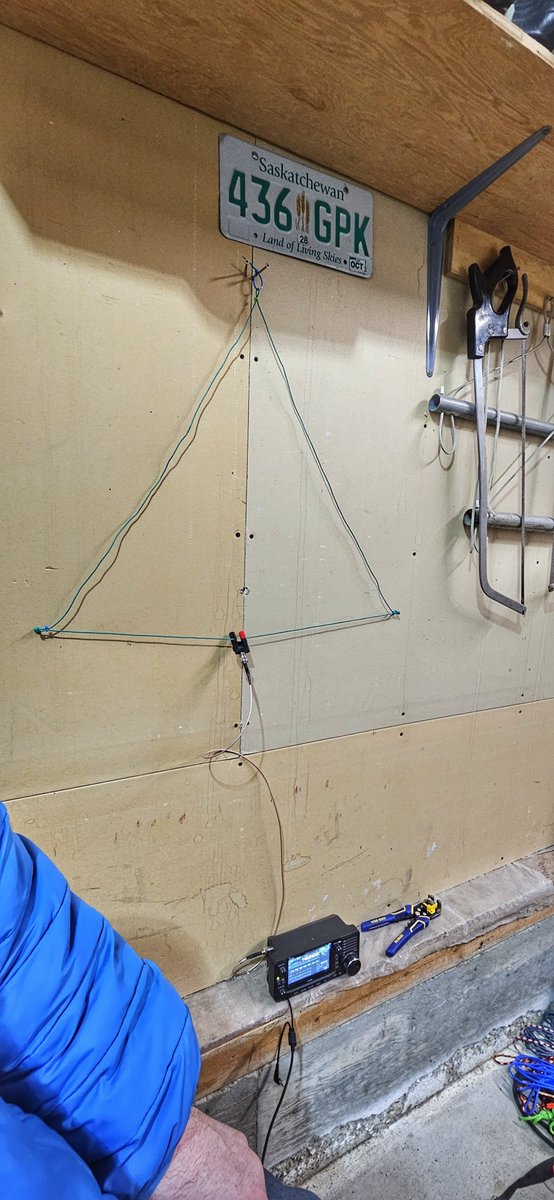 VE5REV's tweet photo. I made a 2m Delta Loop in about 4 minutes, thumbtacked it to the garage drywall and called our 2m net! 🤣 Got rave reports about crystal clear audio! 😂👌 https://t.co/b9146lZD0E