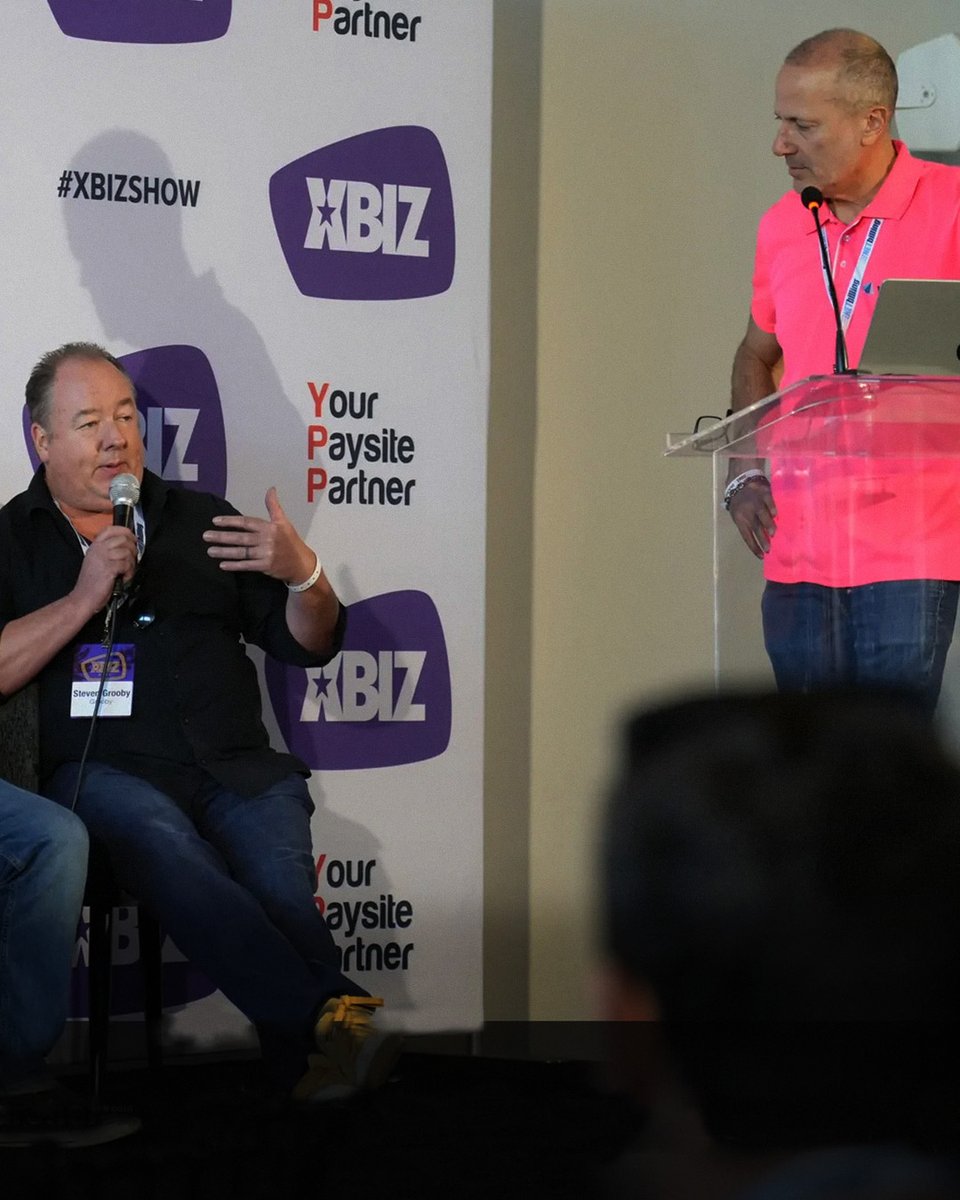 VendoServices's tweet image. #Xbiz #LosAngeles was incredible! Our CEO, Mitch, joined the panel on Billing and #PaymentProcessing Updates, presented two awards, and moderated #Paysite Confidential.
What was your biggest takeaway?

📸 Shoot X Events
