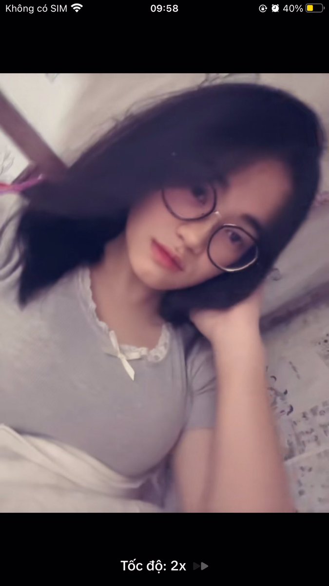 vuminhngocj's tweet photo. Con đĩ Trần Gia Hân khe vú đang đợi cặc vào để sục,con đĩ này thích khẩu dâm thèm tinh bắn sâu trong lỗ lồn https://t.co/ghqS9nISp5