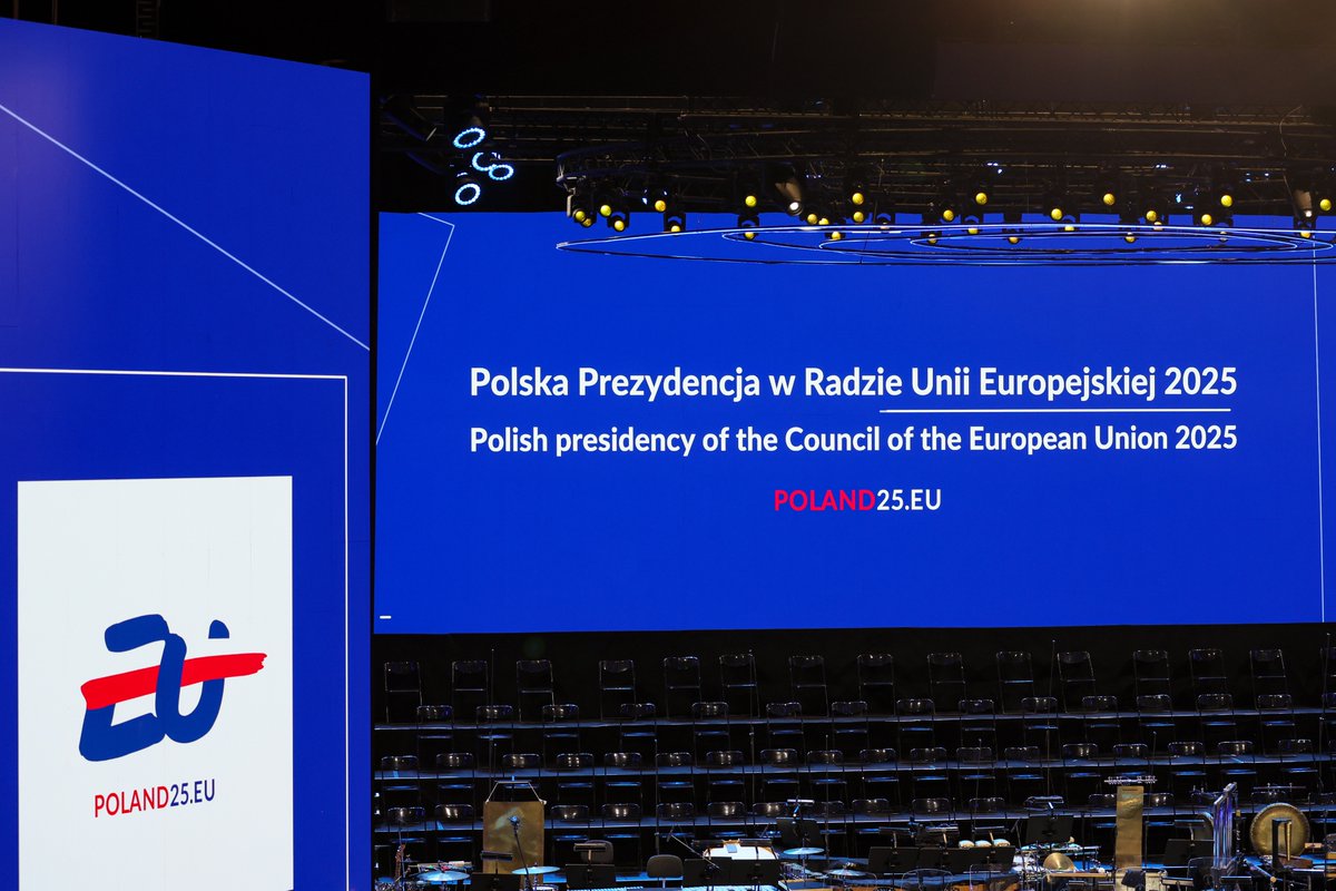 🇵🇱🇪🇺 From January to June 2025, Poland holds the Presidency of the Council of the European Union. 

🔎@POLAND25EU presents a crucial opportunity to advance key priorities in #research, #innovation, and #education👇
yerun.eu/2025/01/polish…