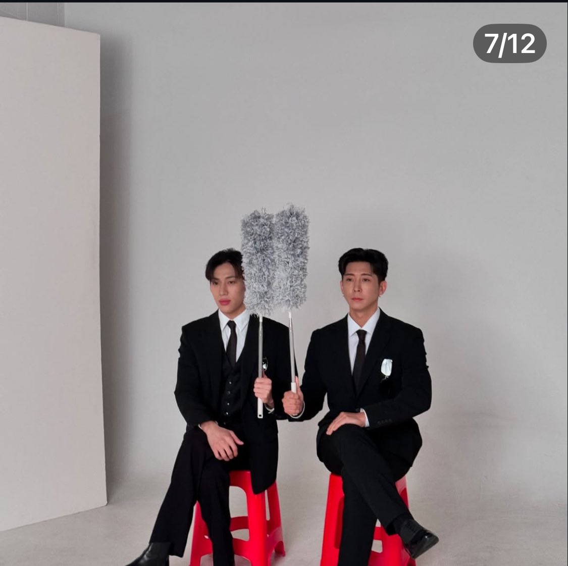 Chalermwan3's tweet photo. @imbcenews น่ารักกันมากๆเลยครับสองหนุ่มรักความสะอาด😊
#ManiacOfClean
#BRIAN #BamBam #뱀뱀 https://t.co/PlwRDa34v2
