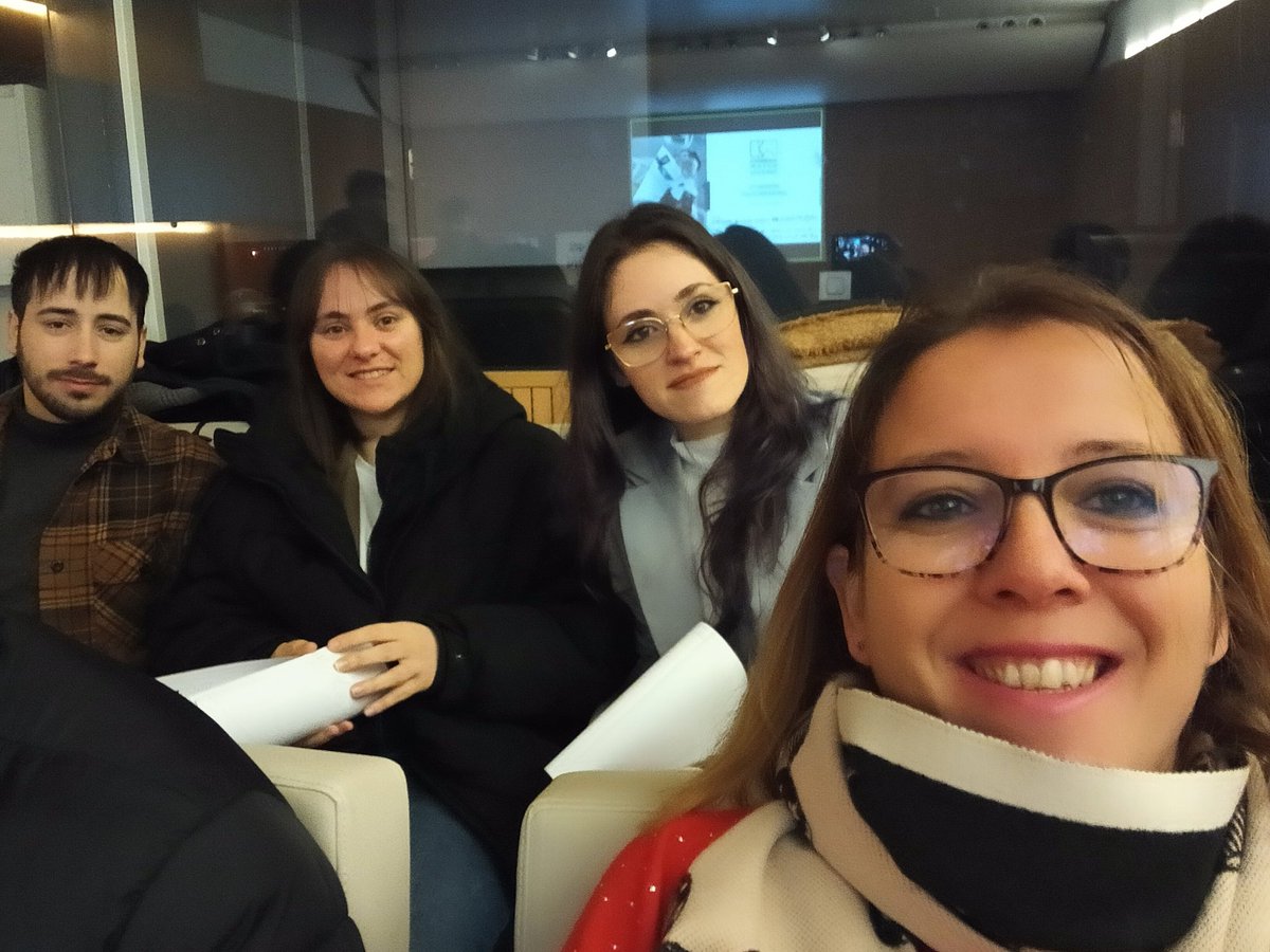 #QueelRitmoNoPare seguimos avanzando, formándonos y estando en todos los sitios donde se hable de #TIC #NNTT