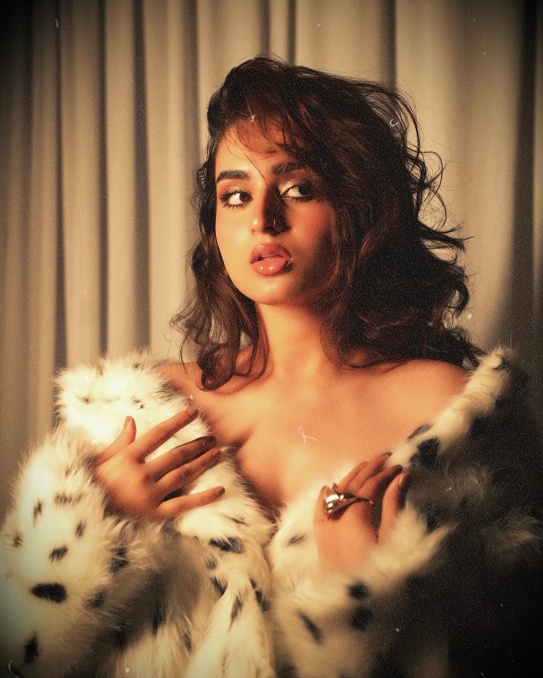 Gim3PI6XgAABwvP?format=jpg&name=large