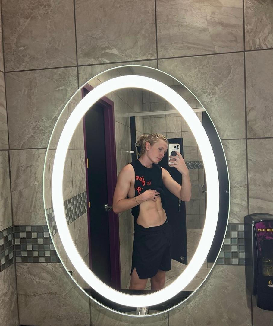 davamichael4's tweet image. Hey who is down for fun 🥰🏳️‍🌈🏳️‍🌈