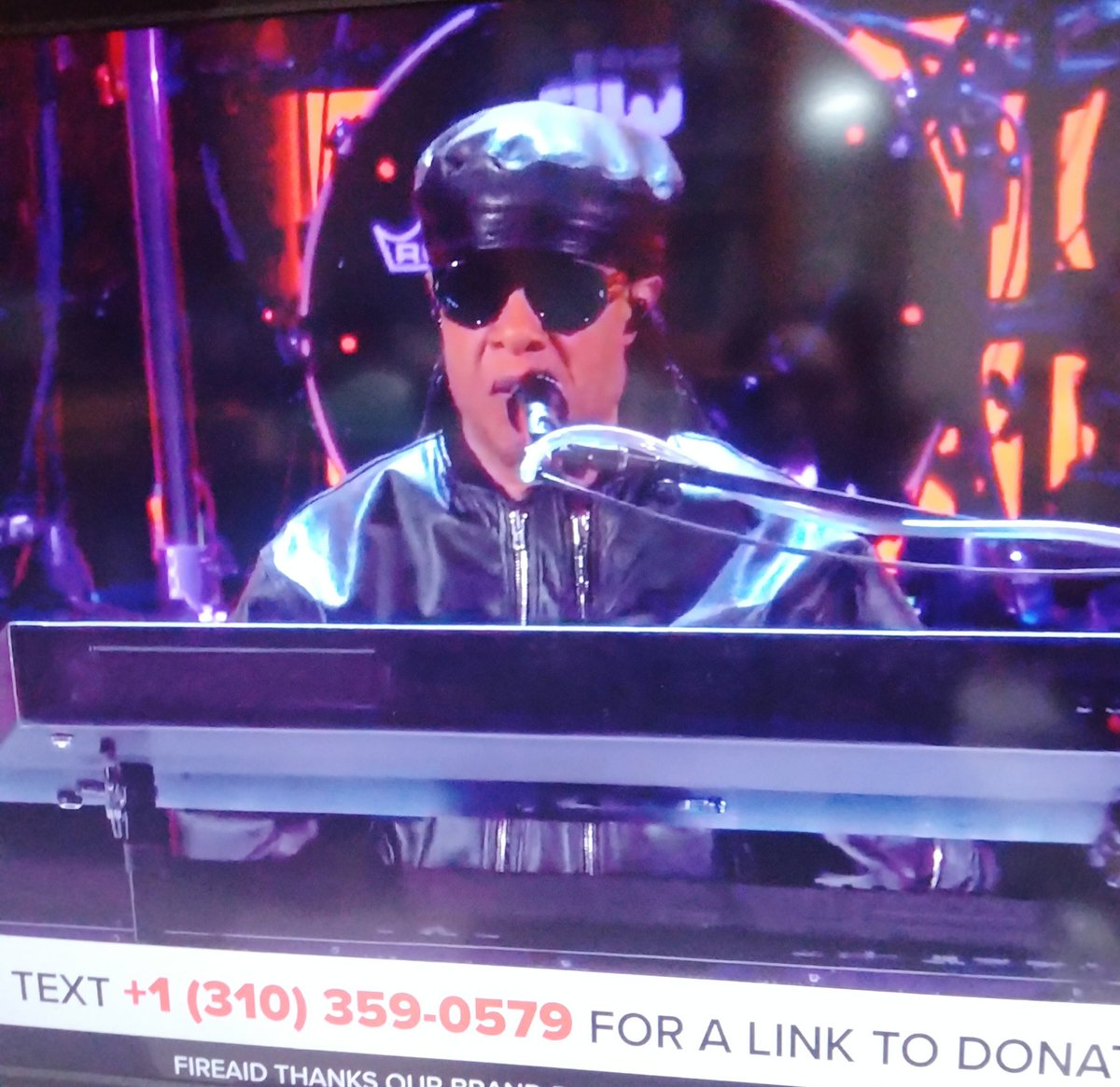 #fireaid スティービー・ワンダーお元気そうで良かったですね～💕