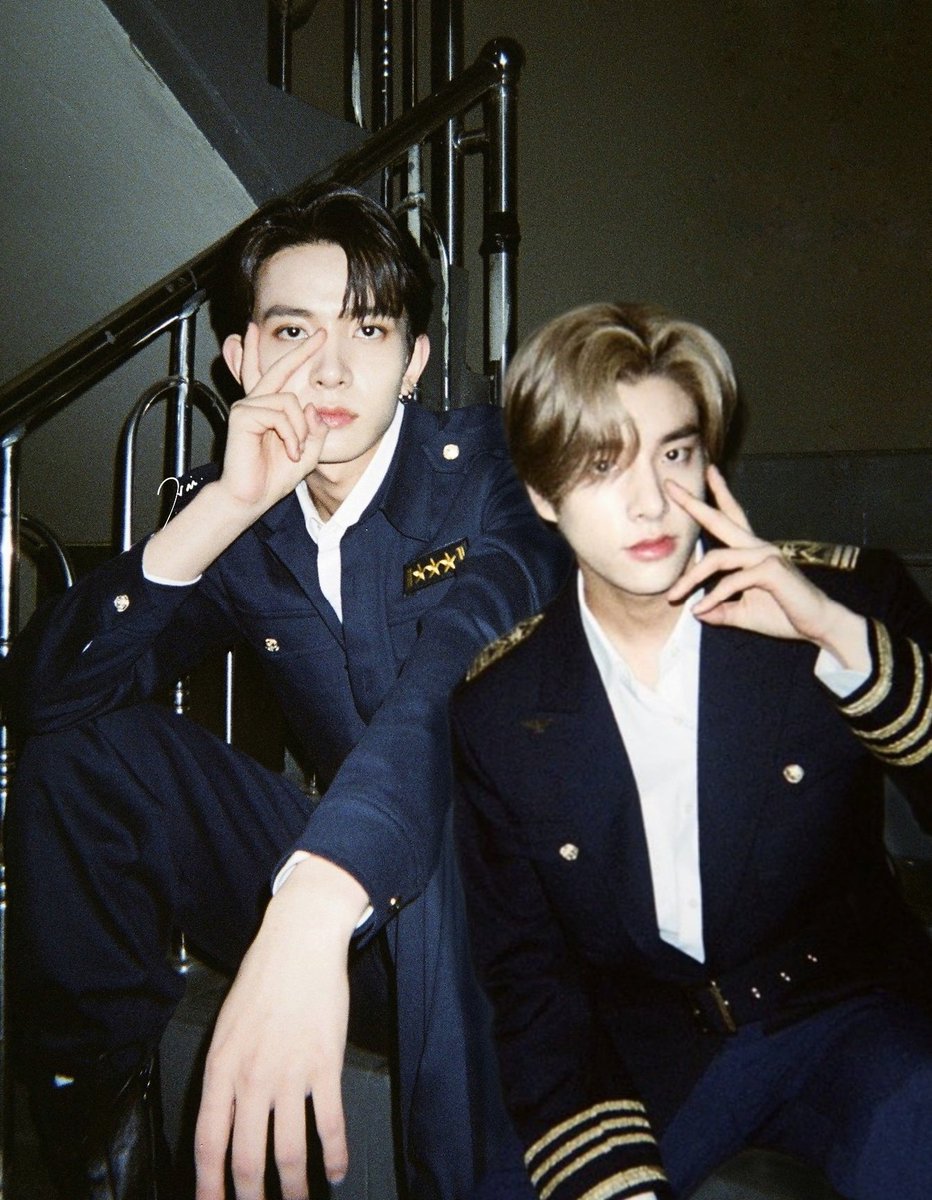 simseunq's tweet photo. my 2022-2023 hibang era is so .... https://t.co/4zJKIdf80R
