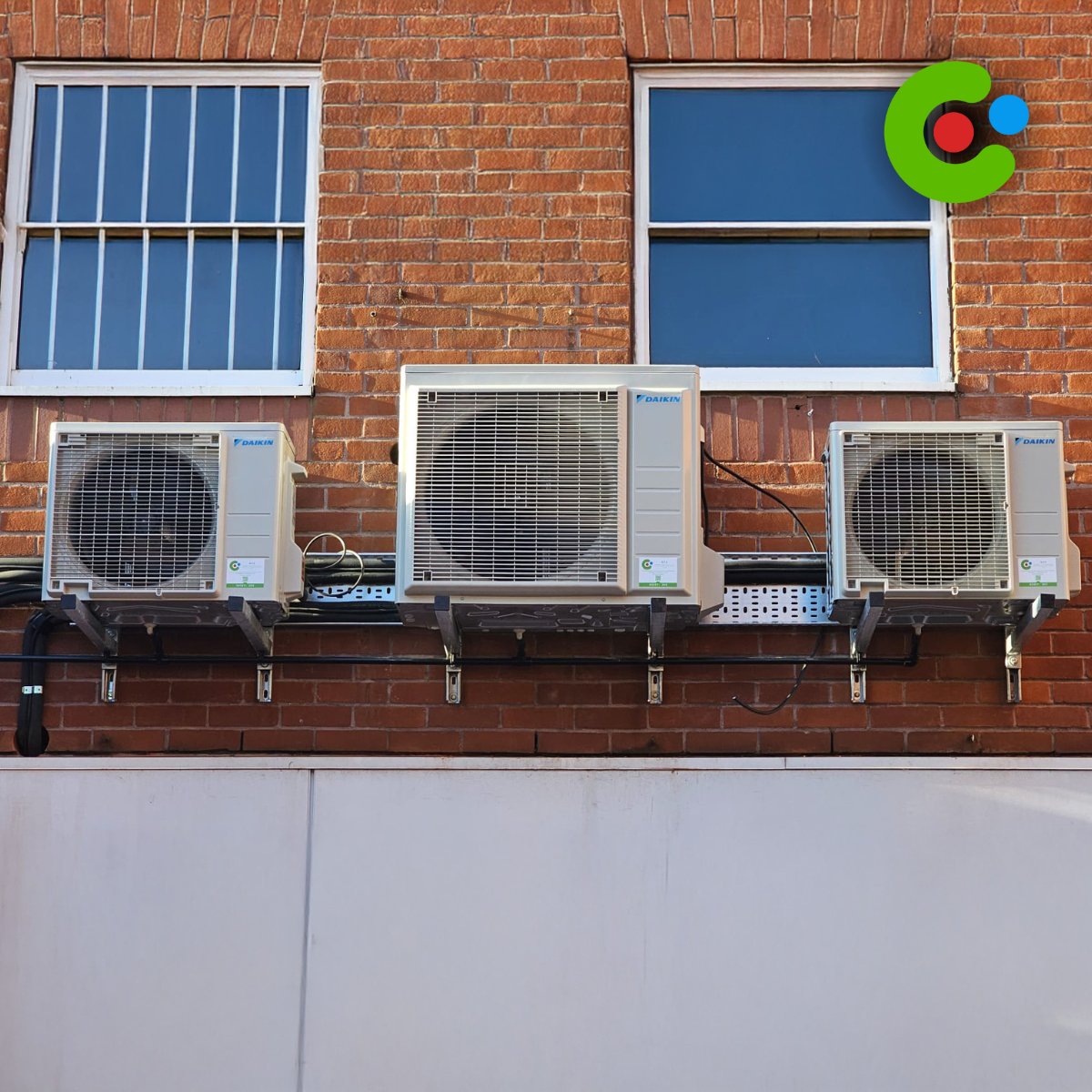 G_T_SLtd's tweet image. One of many new projects underway to kick start 2025 with a bang!
Our team are installing a variety of Daikin split systems to provide comfort cooling and heating to a leading travel agents in Essex.
Great works as ever team, keep it up!
gts-suffolk.co.uk
π’π΄π΅