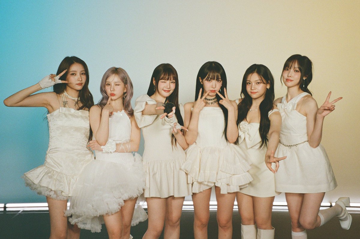 yerintopic's tweet photo. Gfriend is too good to dword https://t.co/J2aoIeAdZz