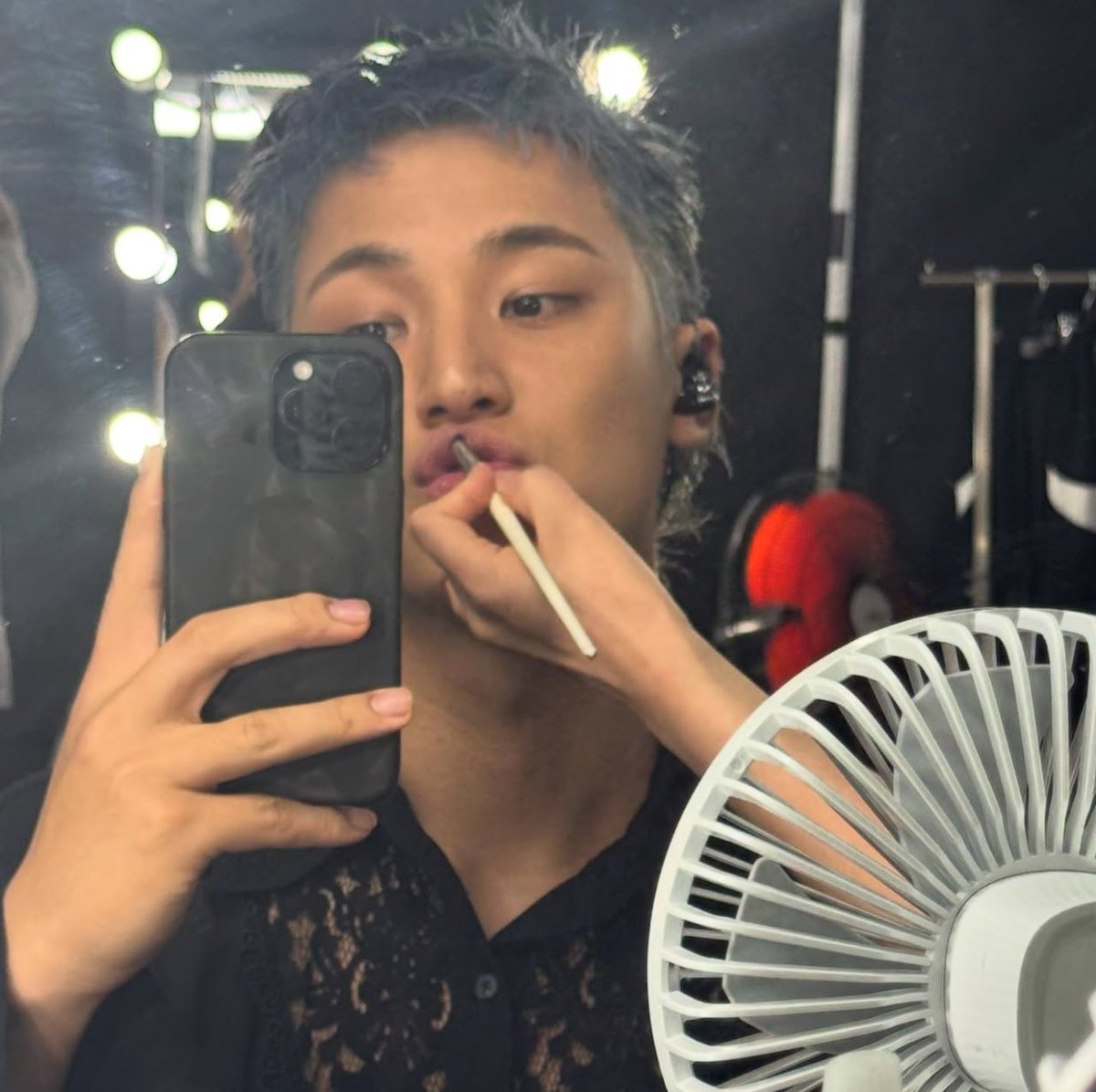 wonudupe's tweet photo. cute as fuck                           WHAT THE FUCK 🥵 https://t.co/1hrPfk3kMt
