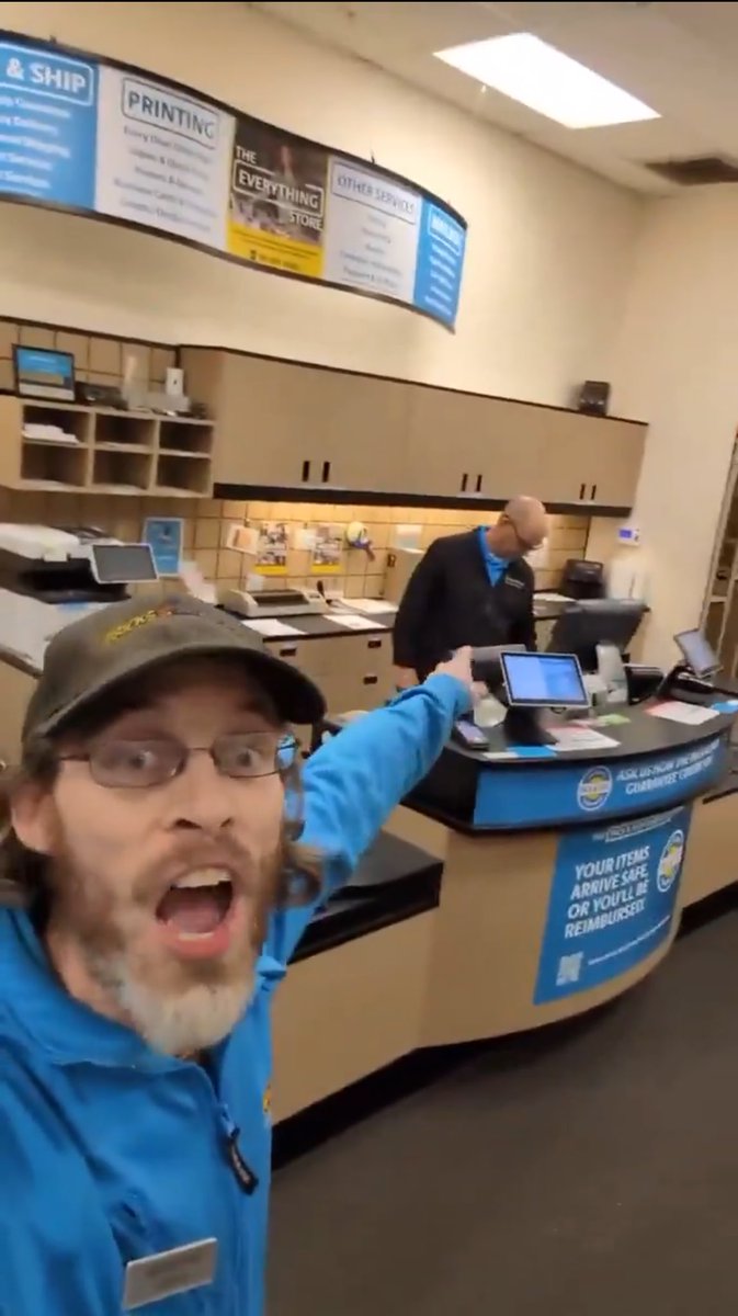 FearedBuck's tweet image. UPS worker goes off on his boss for waiting until the end of his shift to fire him 👀