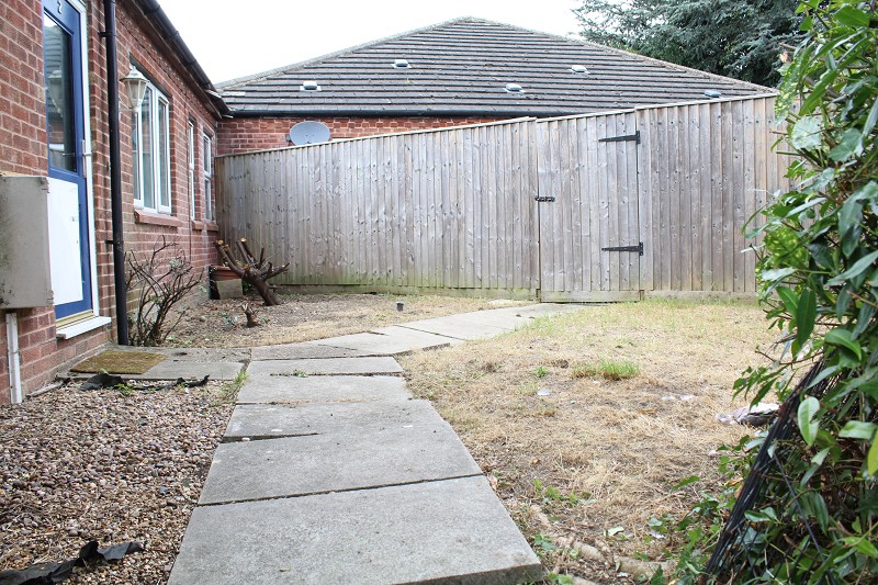 Green & May Alfreton tweet media