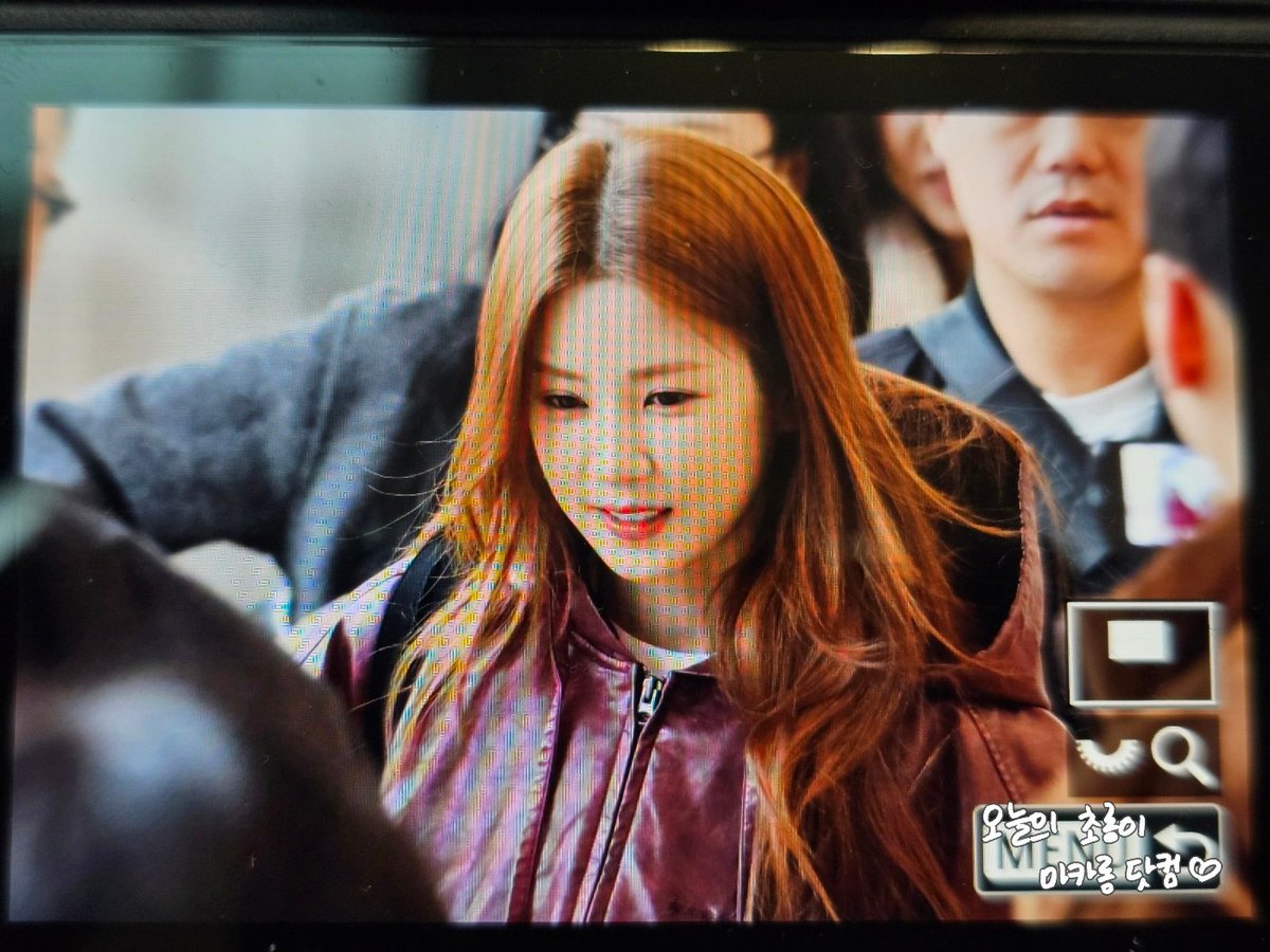 250131 초롱 (<a href="/Apinkpcr/">박초롱</a> ) 출국 프리뷰

#에이핑크 #초롱